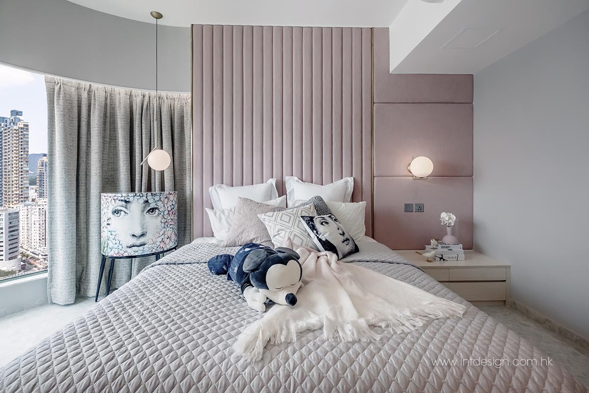 Flos IC Light Collection in Central Park's Master Bedroom